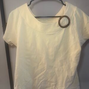 Relativity Butter Yellow Scoop Neck Top Size L Short Sleeve Ring Accent Blouse